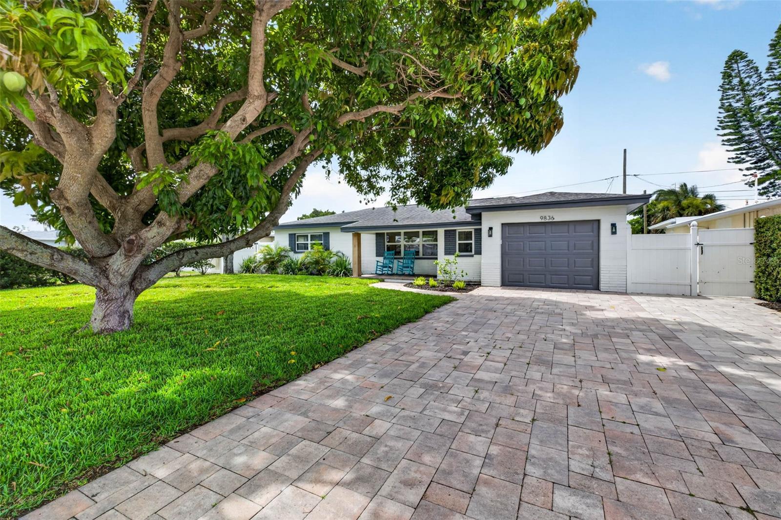 Single Family Residence em ST PETERSBURG, FL - Daniel Dourado