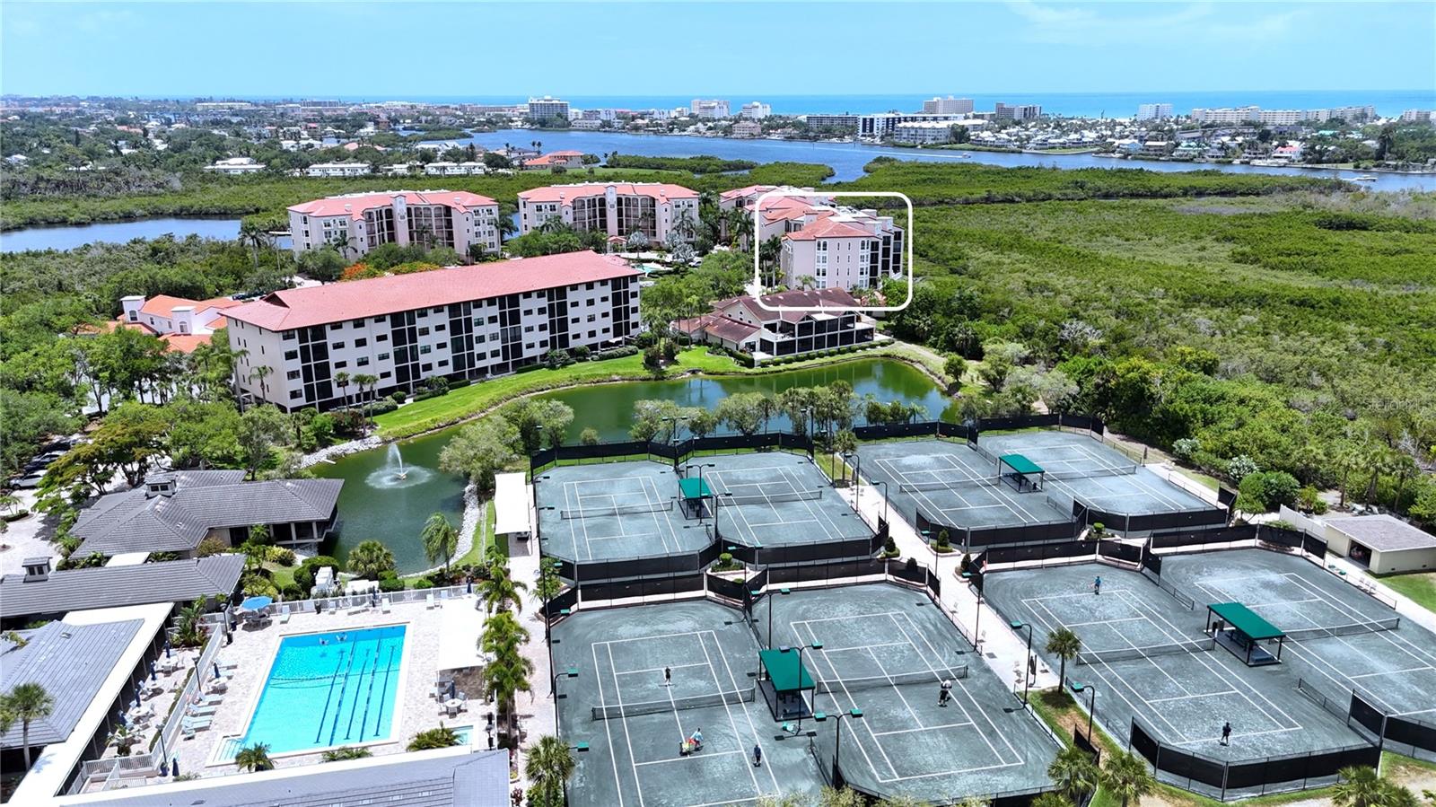Condominium in SARASOTA, FL - Daniel Dourado
