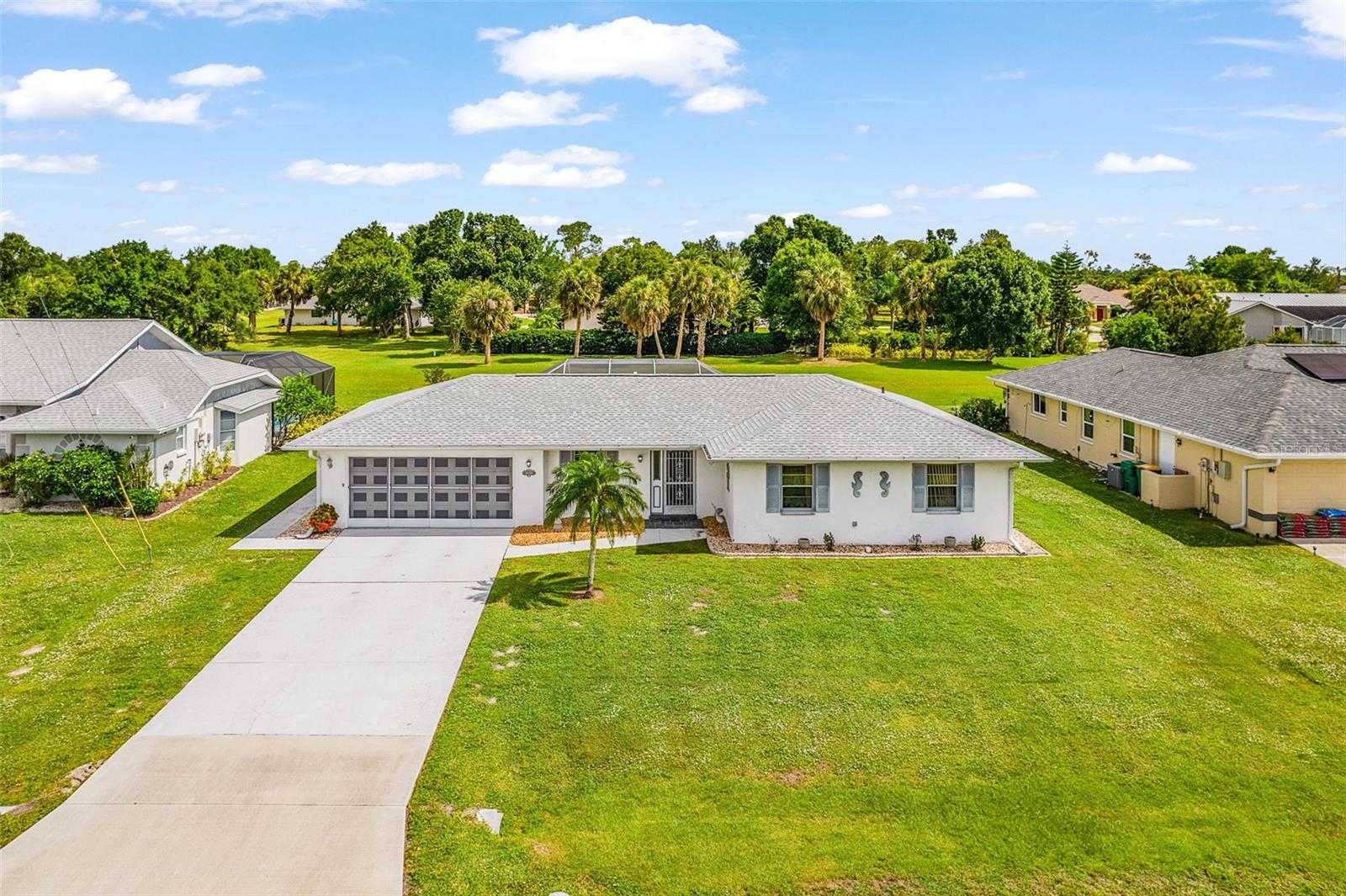 Single Family Residence in PUNTA GORDA, FL - Daniel Dourado