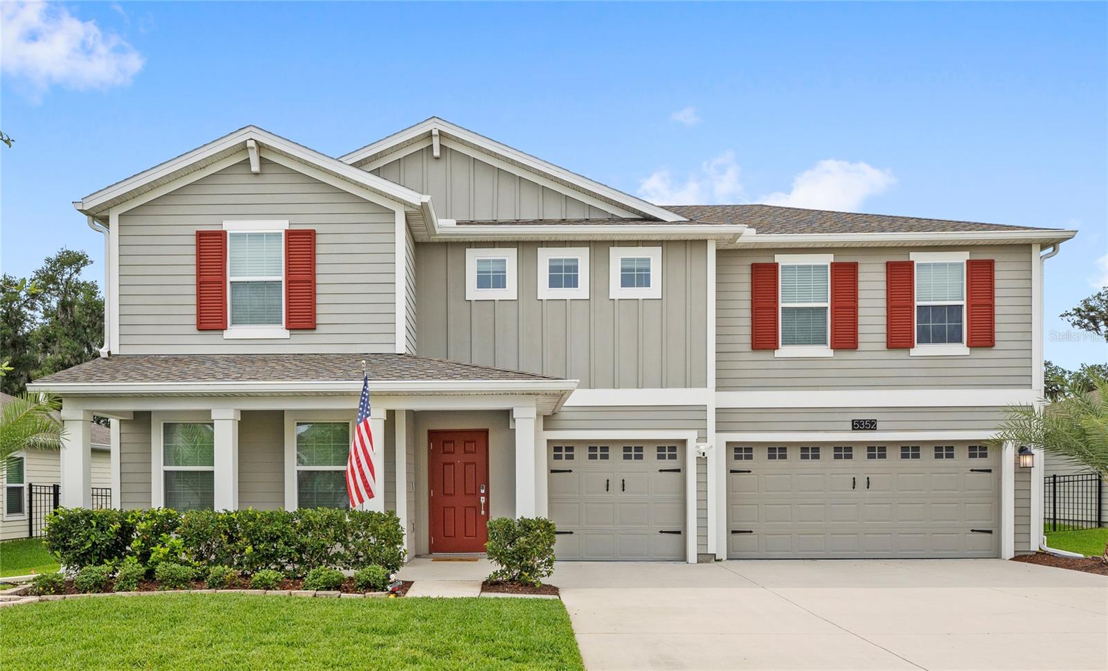 Single Family Residence in MOUNT DORA, FL - Daniel Dourado