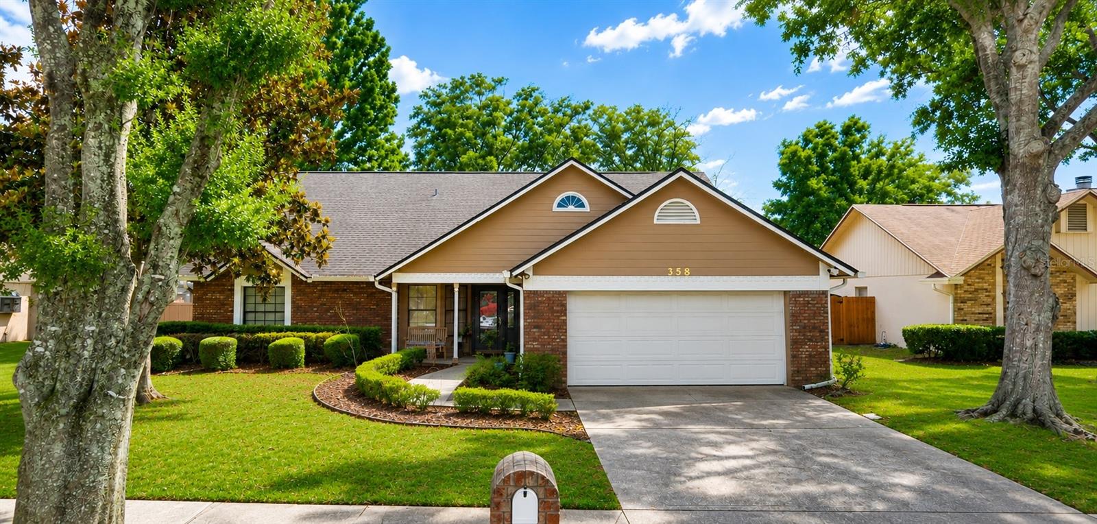 Single Family Residence em WINTER SPRINGS, FL - Daniel Dourado