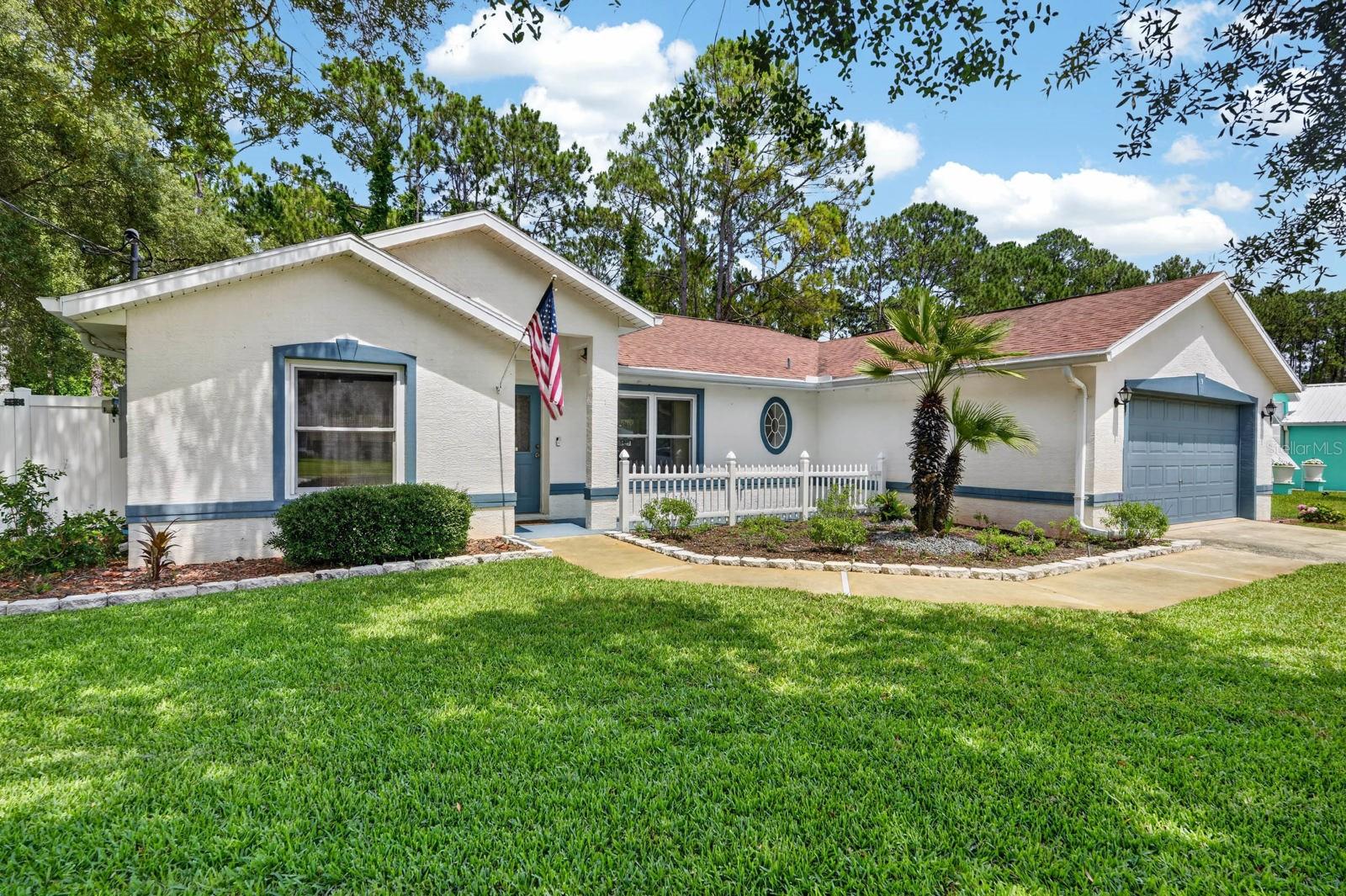 Single Family Residence in PALM COAST, FL - Daniel Dourado