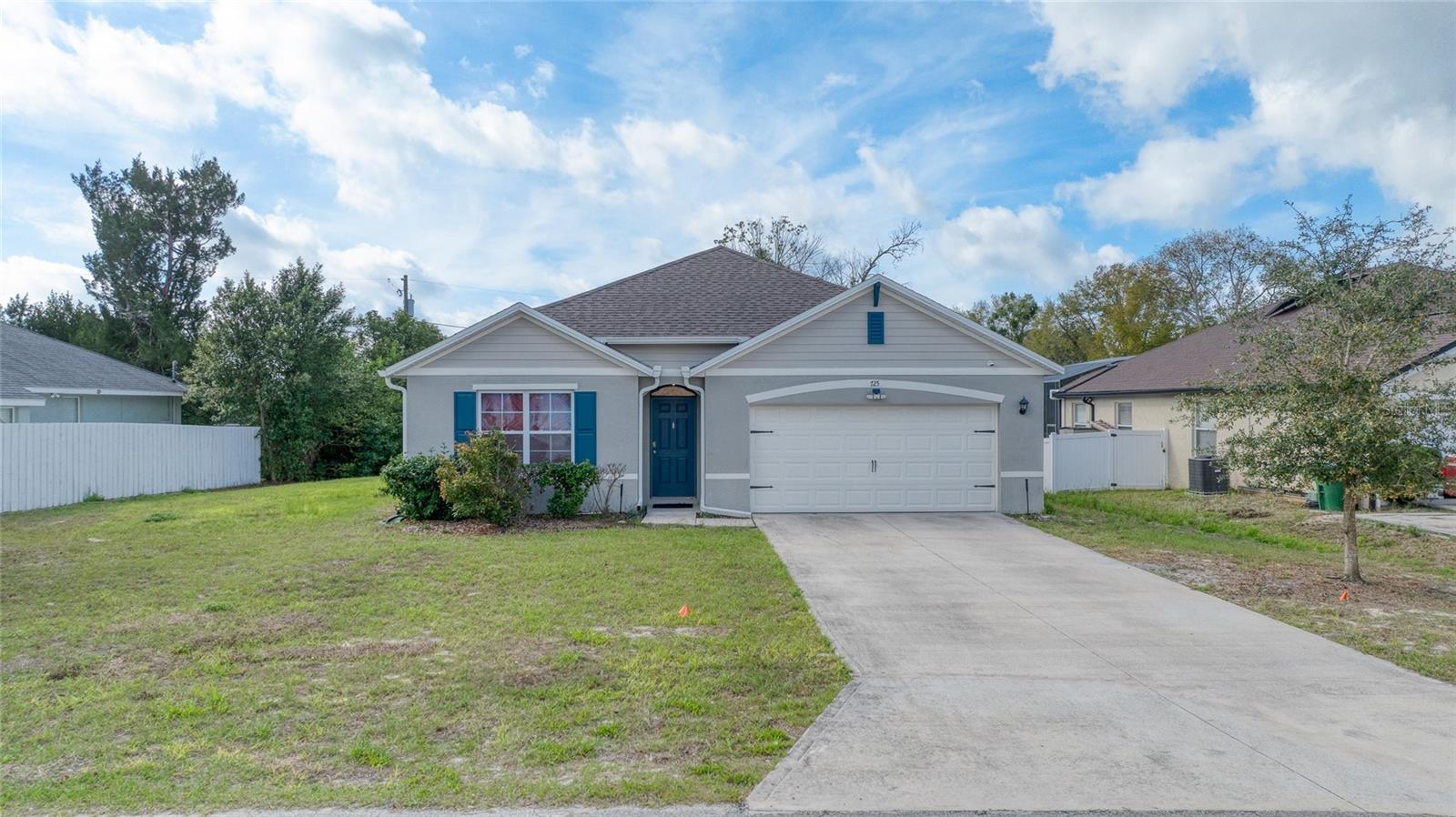 Single Family Residence em DELTONA, FL - Daniel Dourado