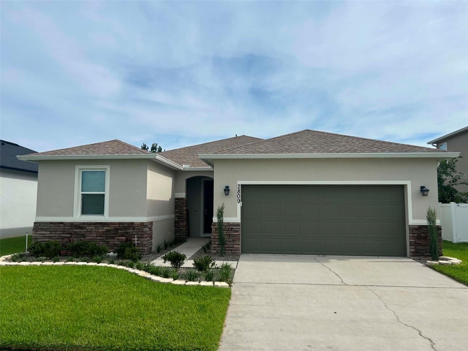 Single Family Residence em ST CLOUD, FL - Daniel Dourado