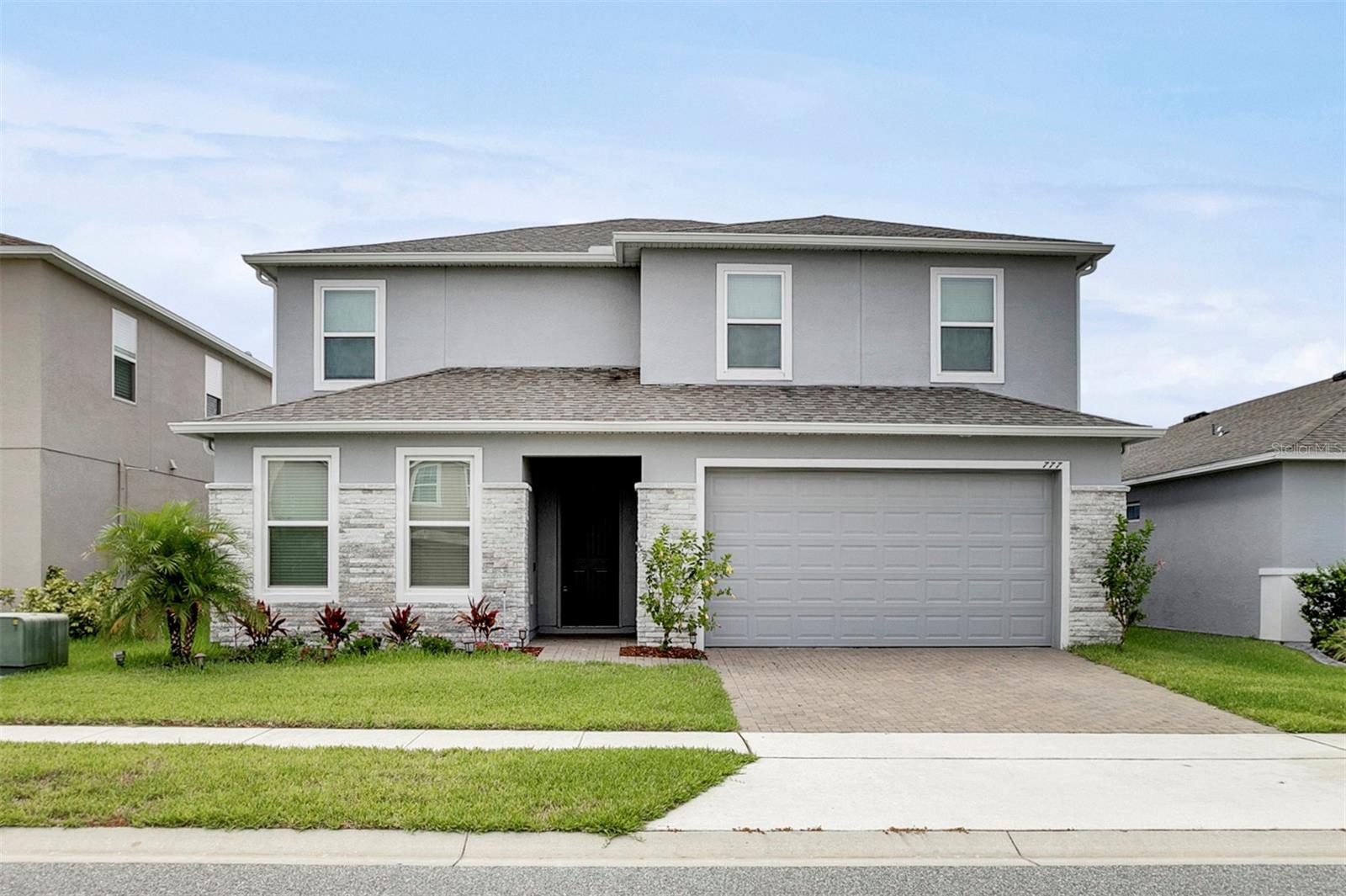 Single Family Residence in DAVENPORT, FL - Daniel Dourado