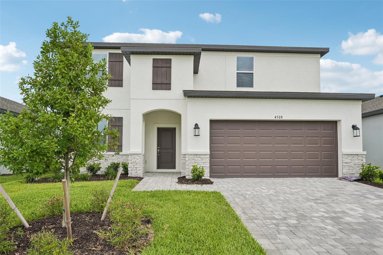 Single Family Residence in PALMETTO, FL - Daniel Dourado