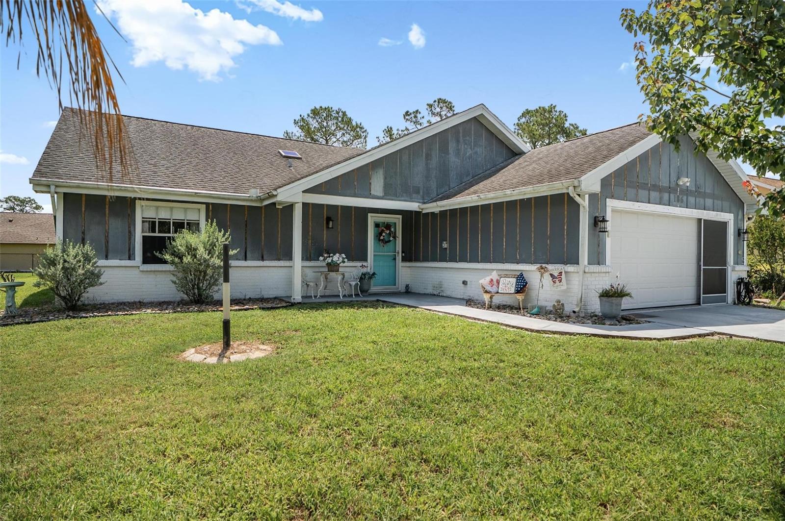 Single Family Residence in PALM COAST, FL - Daniel Dourado