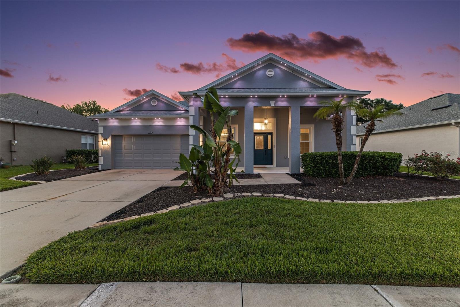 Single Family Residence in MOUNT DORA, FL - Daniel Dourado