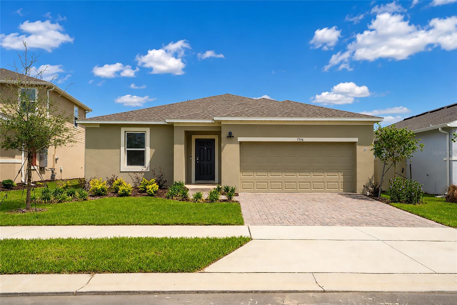 Single Family Residence in GROVELAND, FL - Daniel Dourado