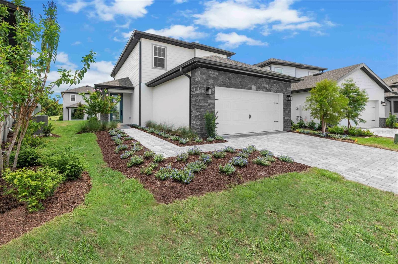 Single Family Residence in KISSIMMEE, FL - Daniel Dourado