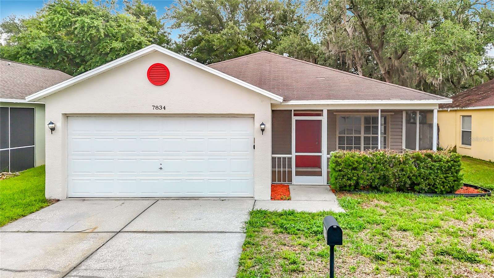 Single Family Residence in NEW PORT RICHEY, FL - Daniel Dourado