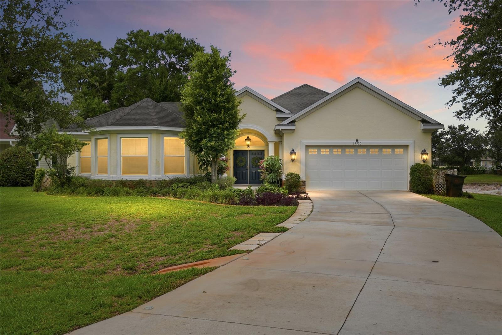 Single Family Residence em LUTZ, FL - Daniel Dourado