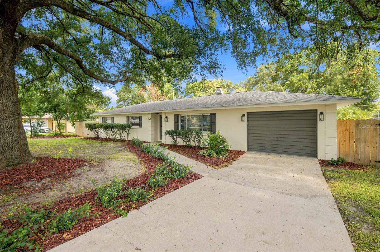 Single Family Residence in OCALA, FL - Daniel Dourado