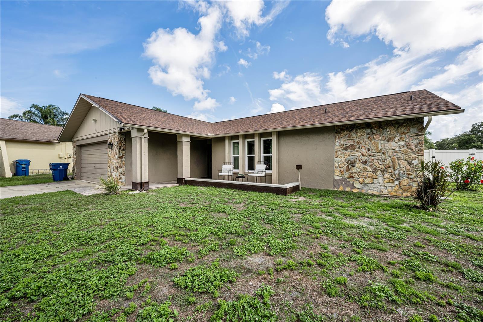 Single Family Residence in NEW PORT RICHEY, FL - Daniel Dourado