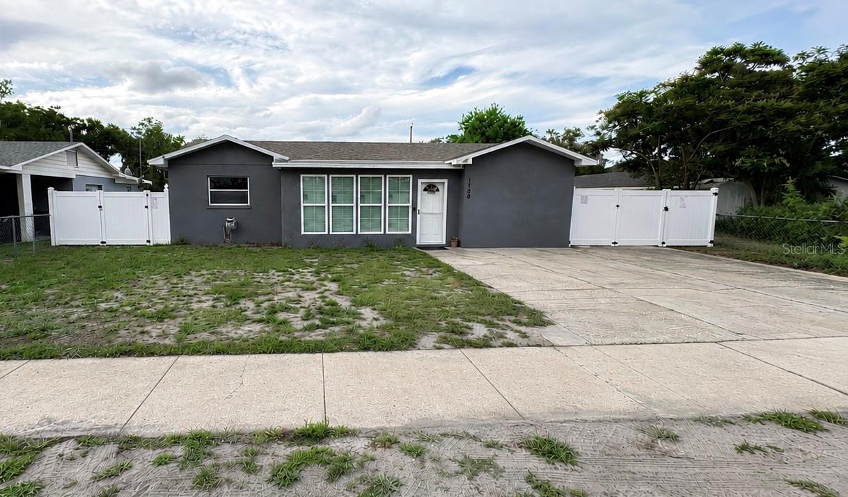 Single Family Residence in LAKELAND, FL - Daniel Dourado