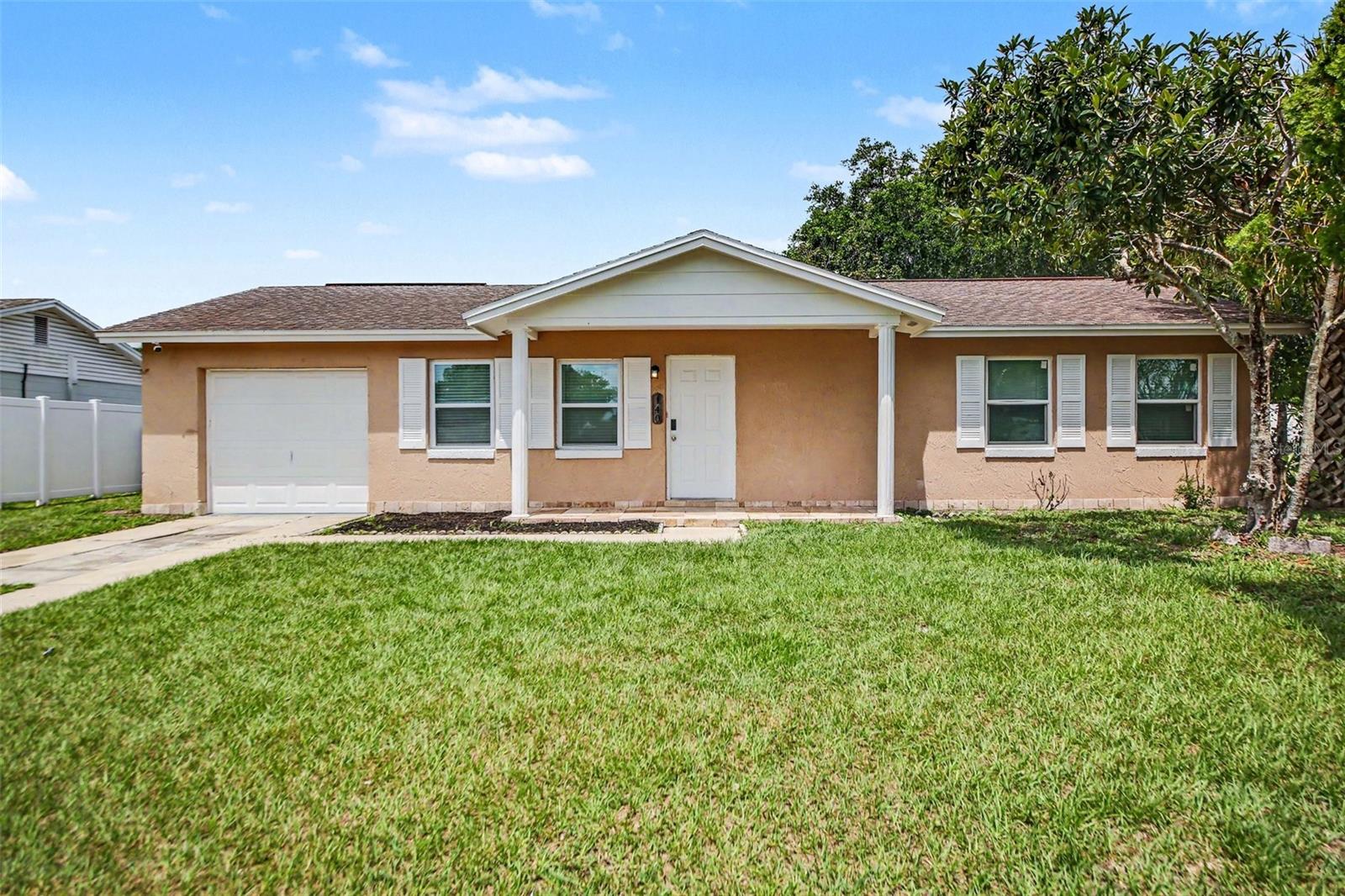 Single Family Residence in KISSIMMEE, FL - Daniel Dourado