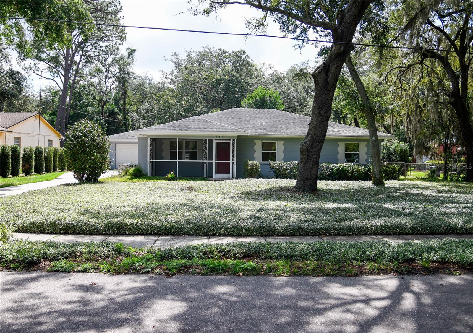 Single Family Residence in TAMPA, FL - Daniel Dourado