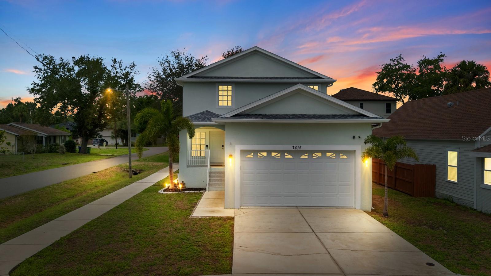 Single Family Residence in TAMPA, FL - Daniel Dourado