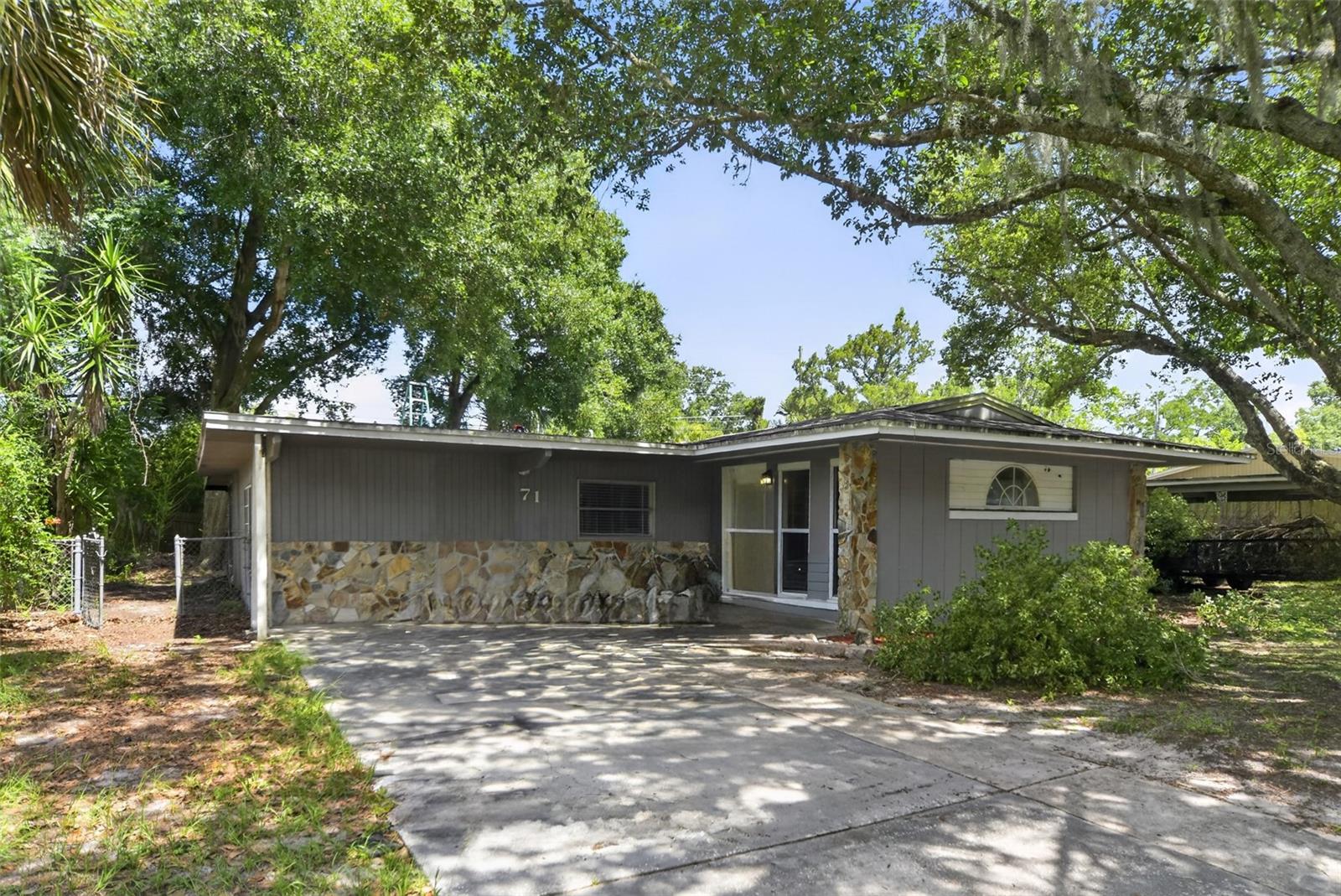 Single Family Residence em WINTER SPRINGS, FL - Daniel Dourado
