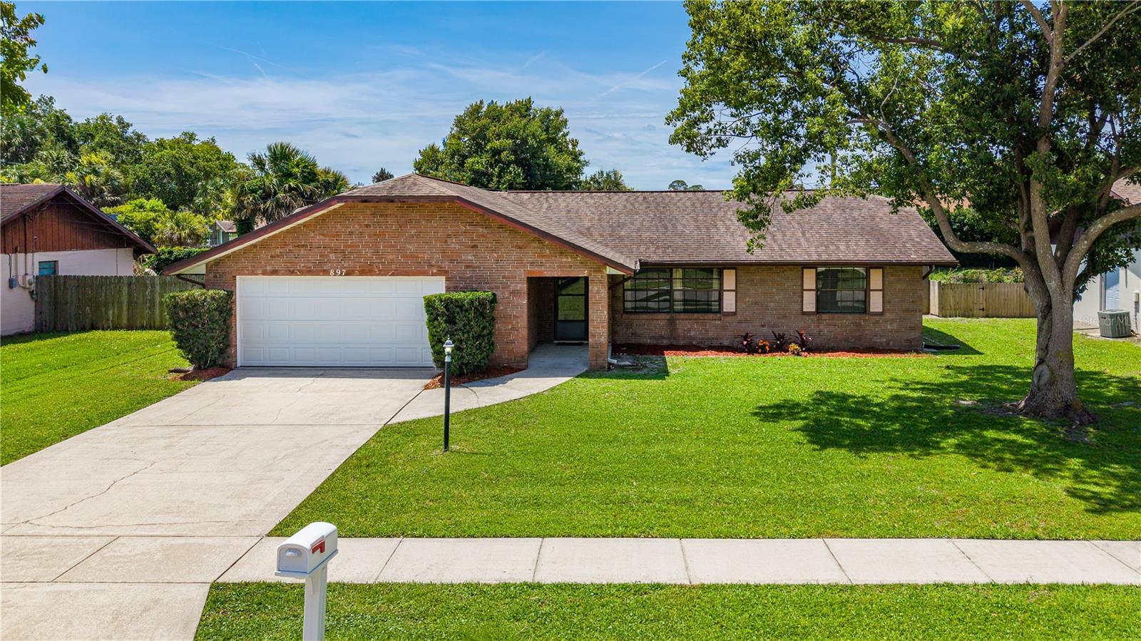 Single Family Residence em PORT ORANGE, FL - Daniel Dourado