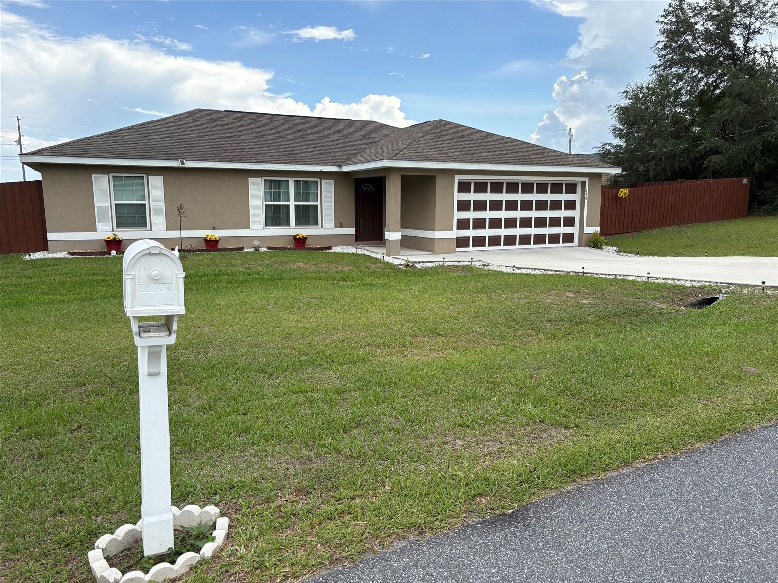 Single Family Residence in OCALA, FL - Daniel Dourado