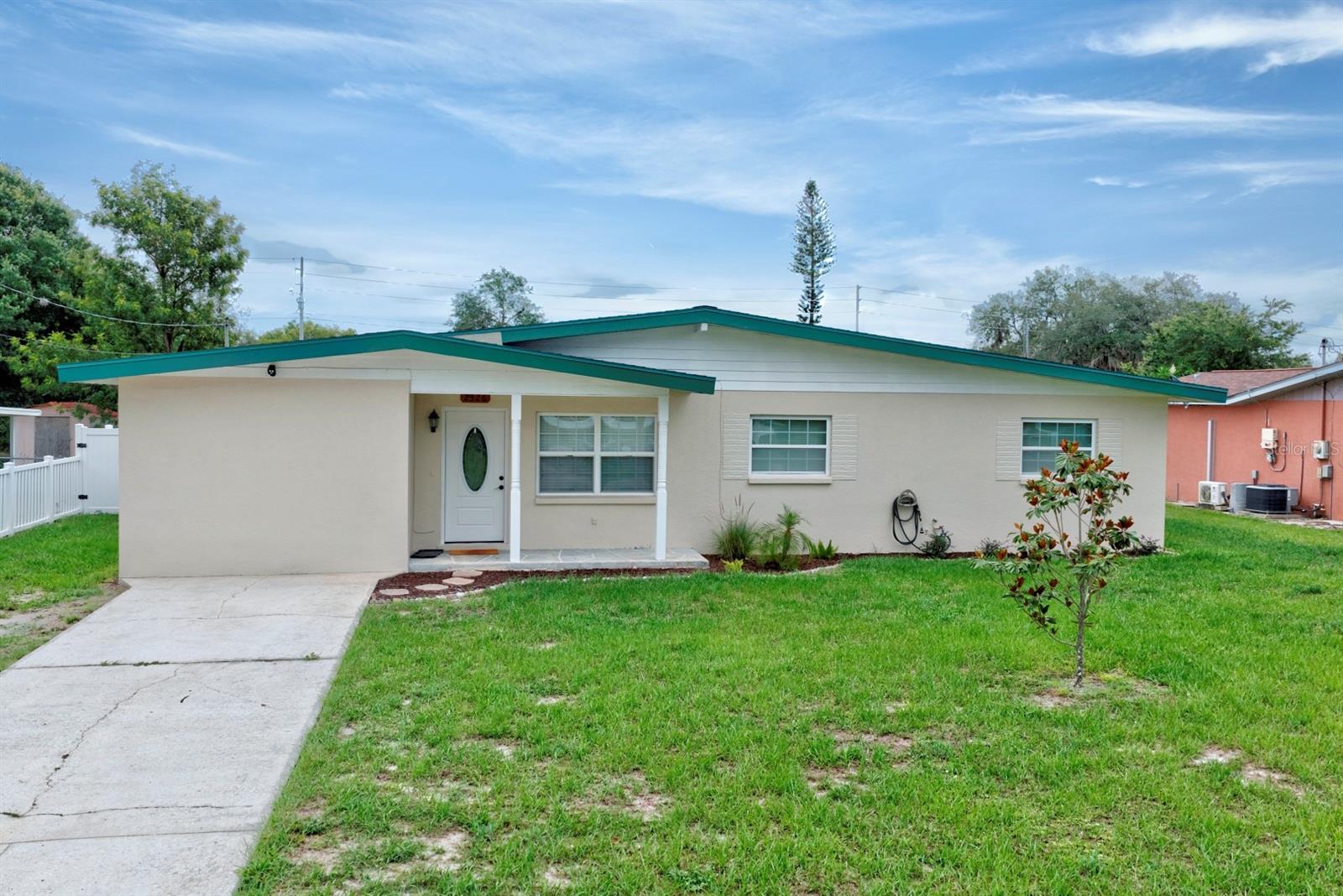 Single Family Residence em SEBRING, FL - Daniel Dourado