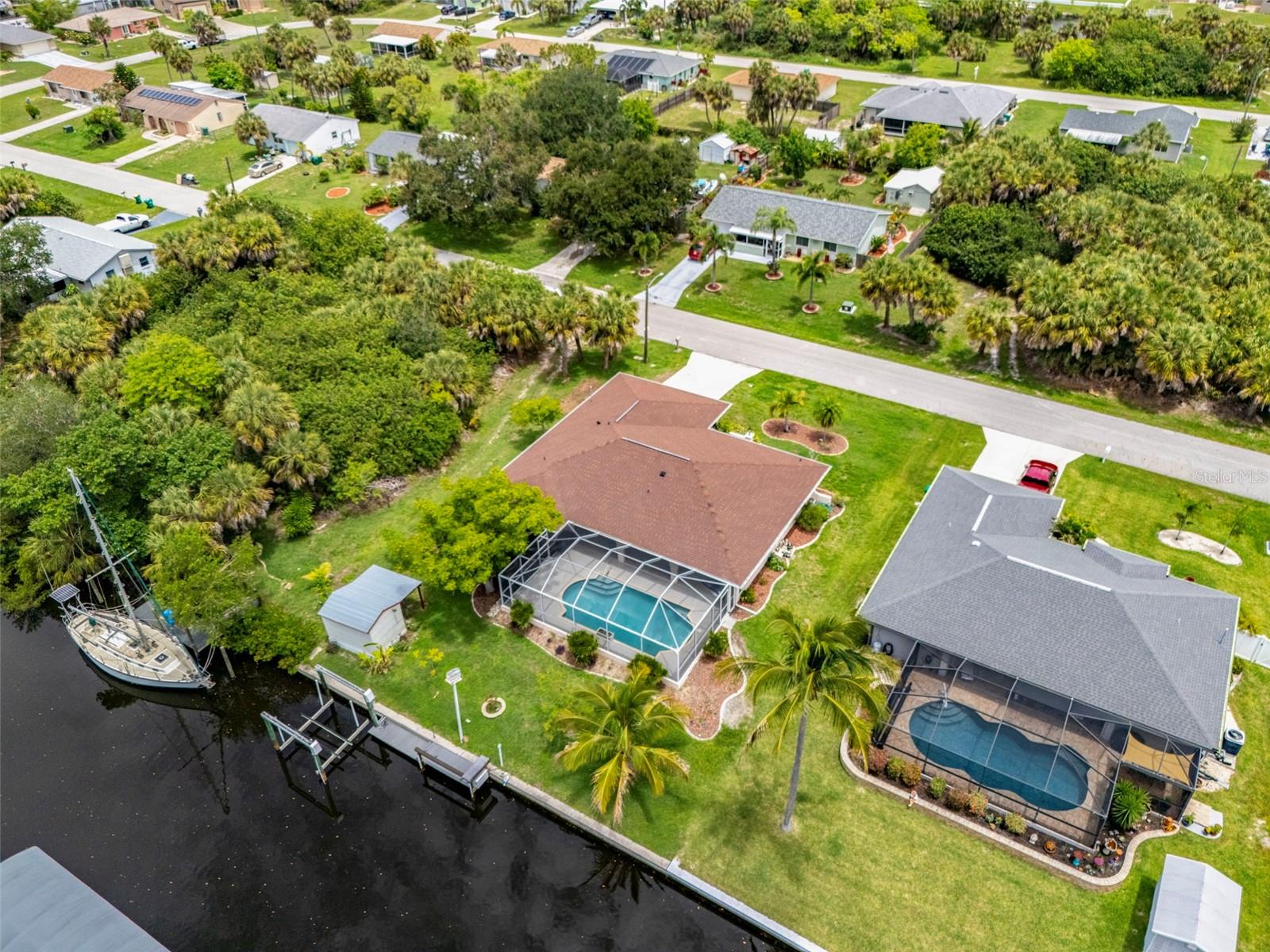Single Family Residence in PORT CHARLOTTE, FL - Daniel Dourado