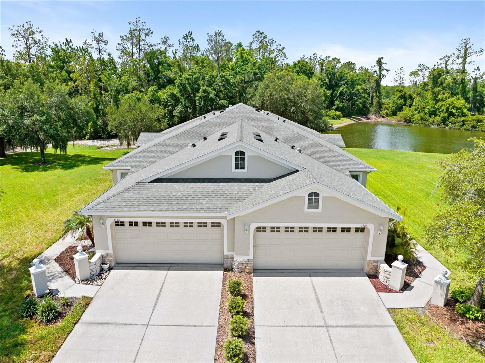 Single Family Residence in WESLEY CHAPEL, FL - Daniel Dourado