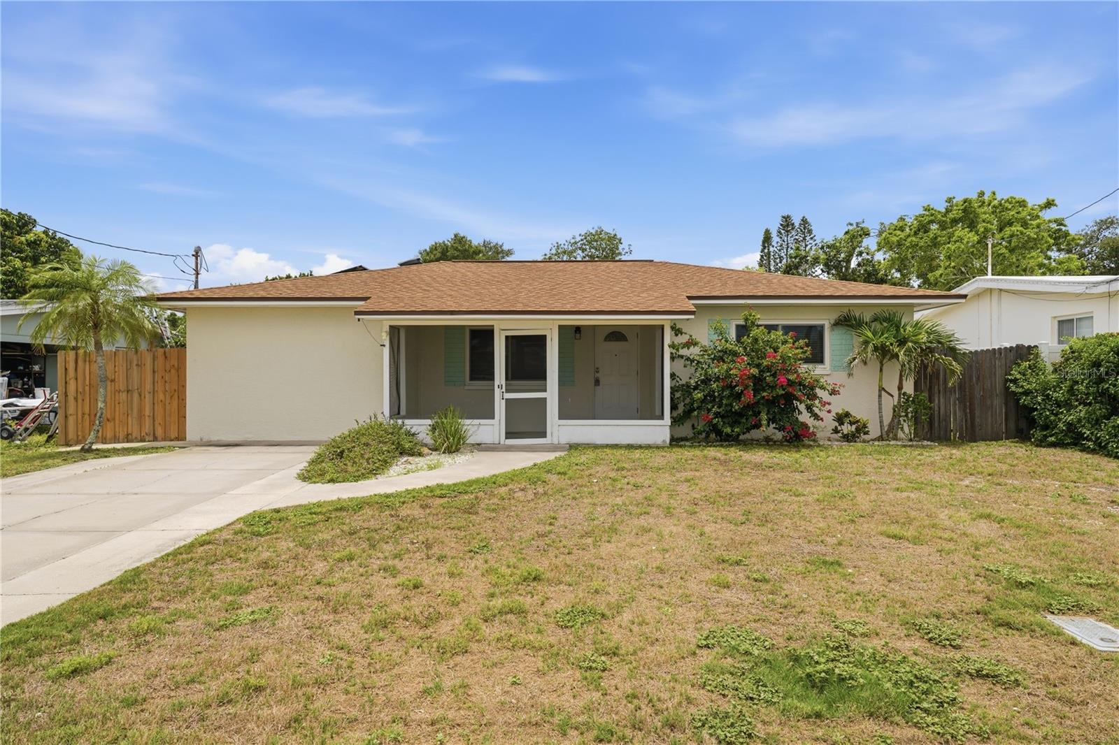 Single Family Residence em LARGO, FL - Daniel Dourado