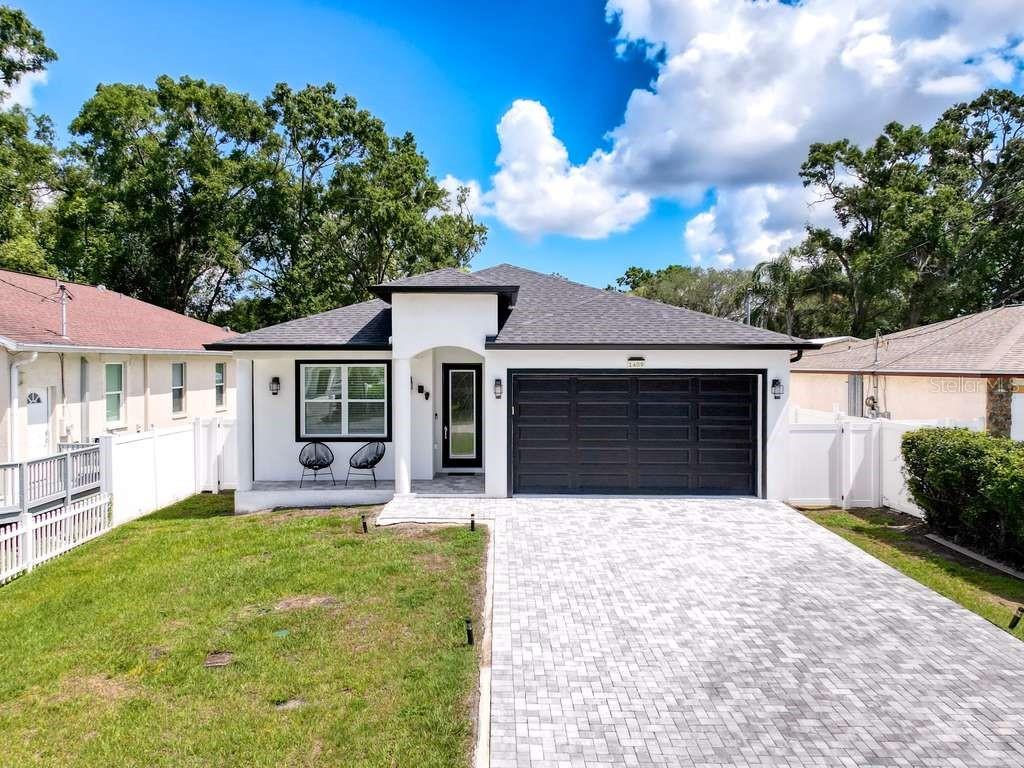 Single Family Residence in TAMPA, FL - Daniel Dourado