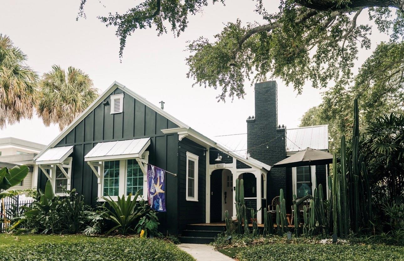Single Family Residence in TAMPA, FL - Daniel Dourado