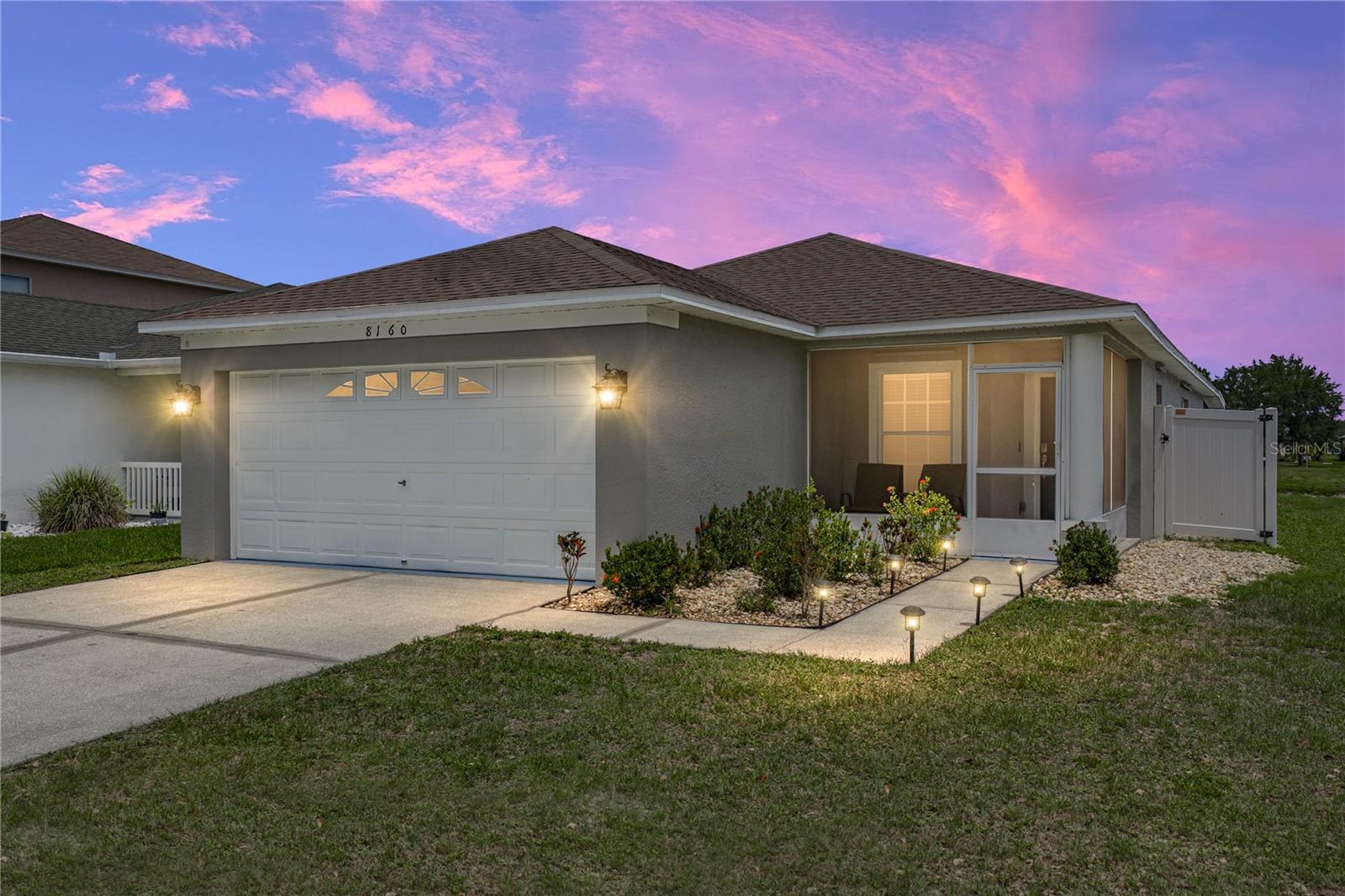 Single Family Residence in TAMPA, FL - Daniel Dourado