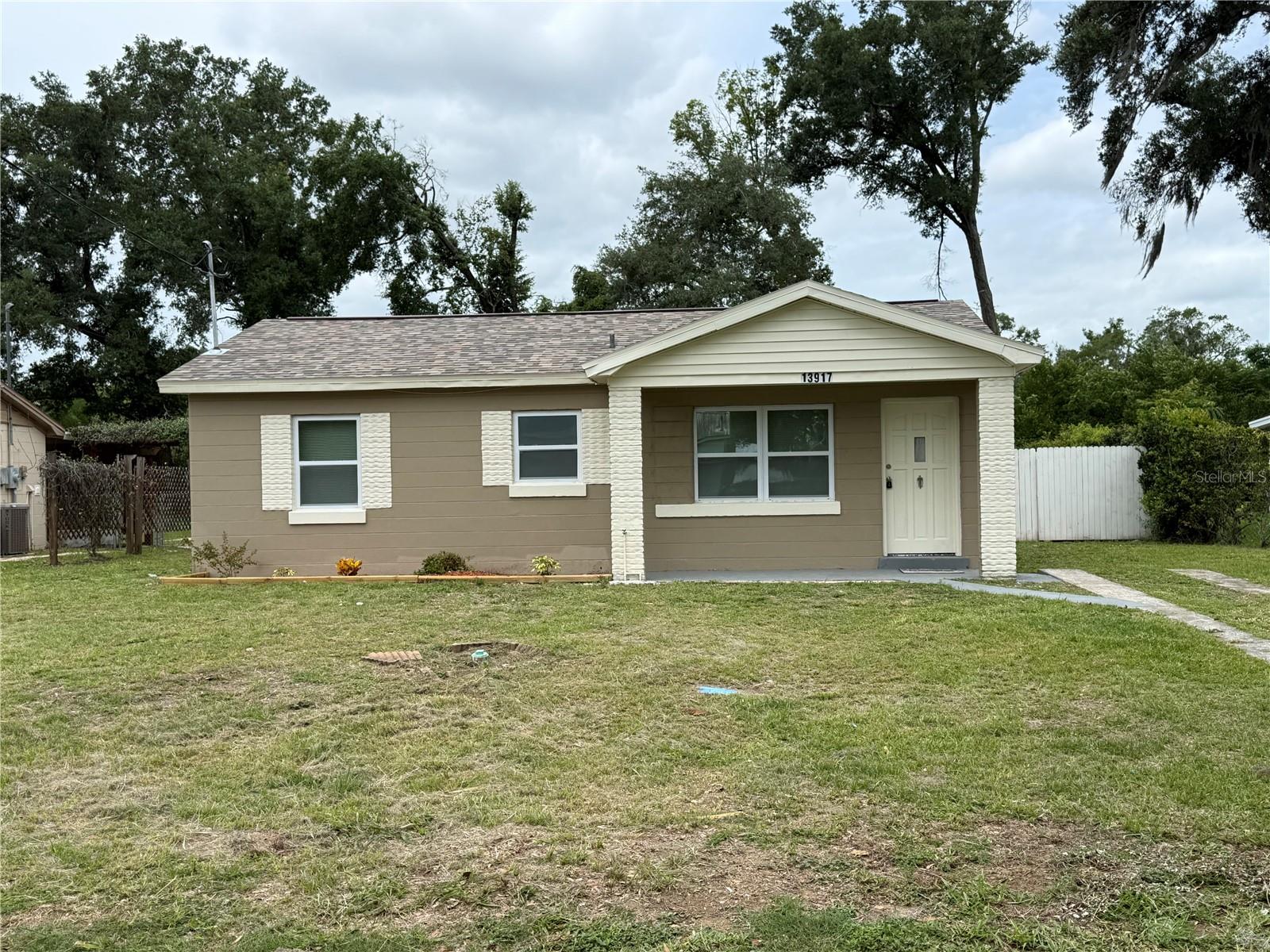 Single Family Residence in DADE CITY, FL - Daniel Dourado