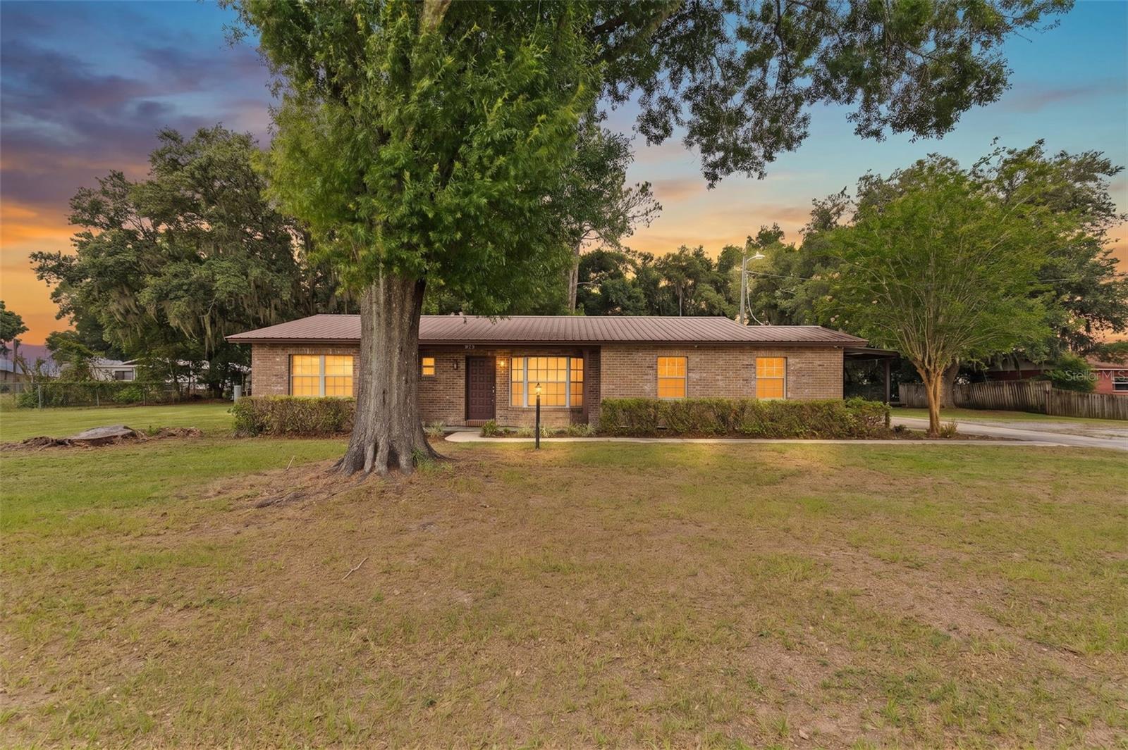 Single Family Residence em PLANT CITY, FL - Daniel Dourado