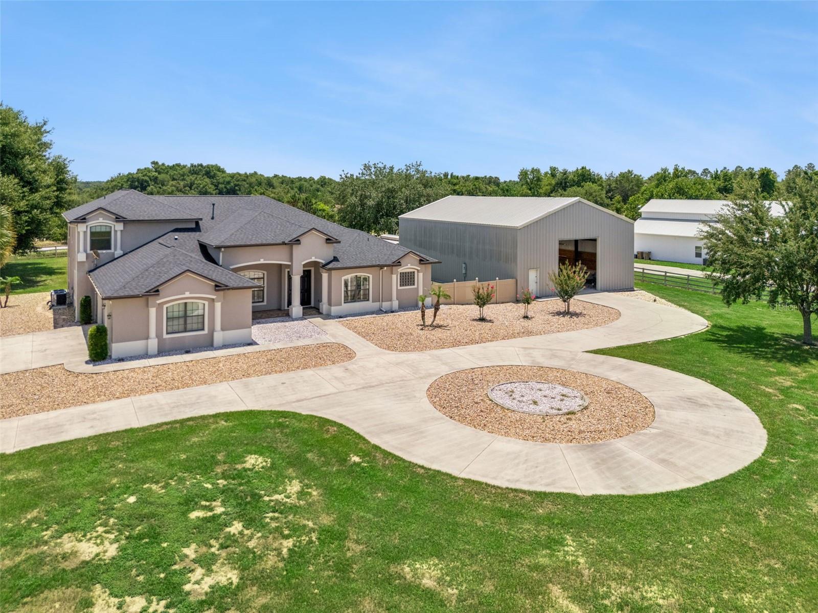 Single Family Residence in CLERMONT, FL - Daniel Dourado