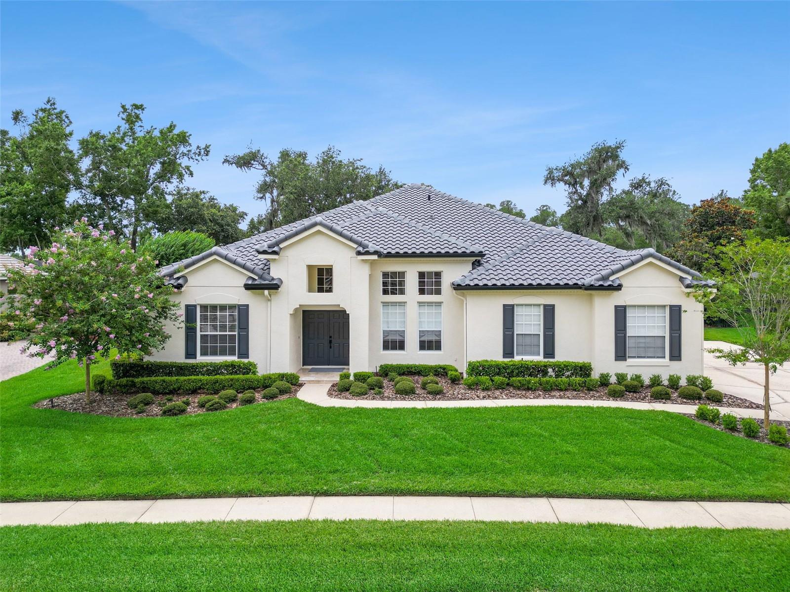 Single Family Residence in LAKE MARY, FL - Daniel Dourado