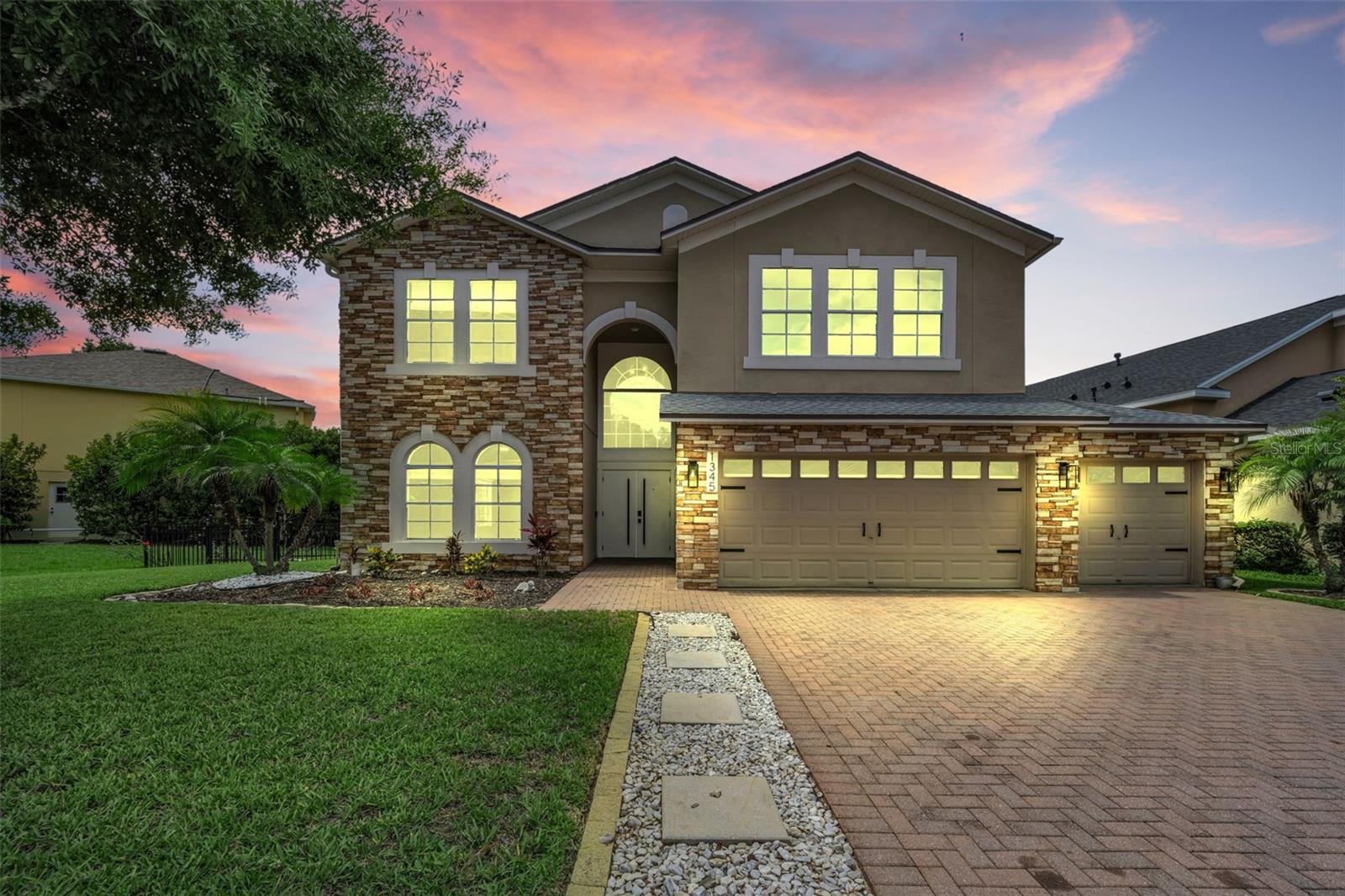 Single Family Residence em TRINITY, FL - Daniel Dourado