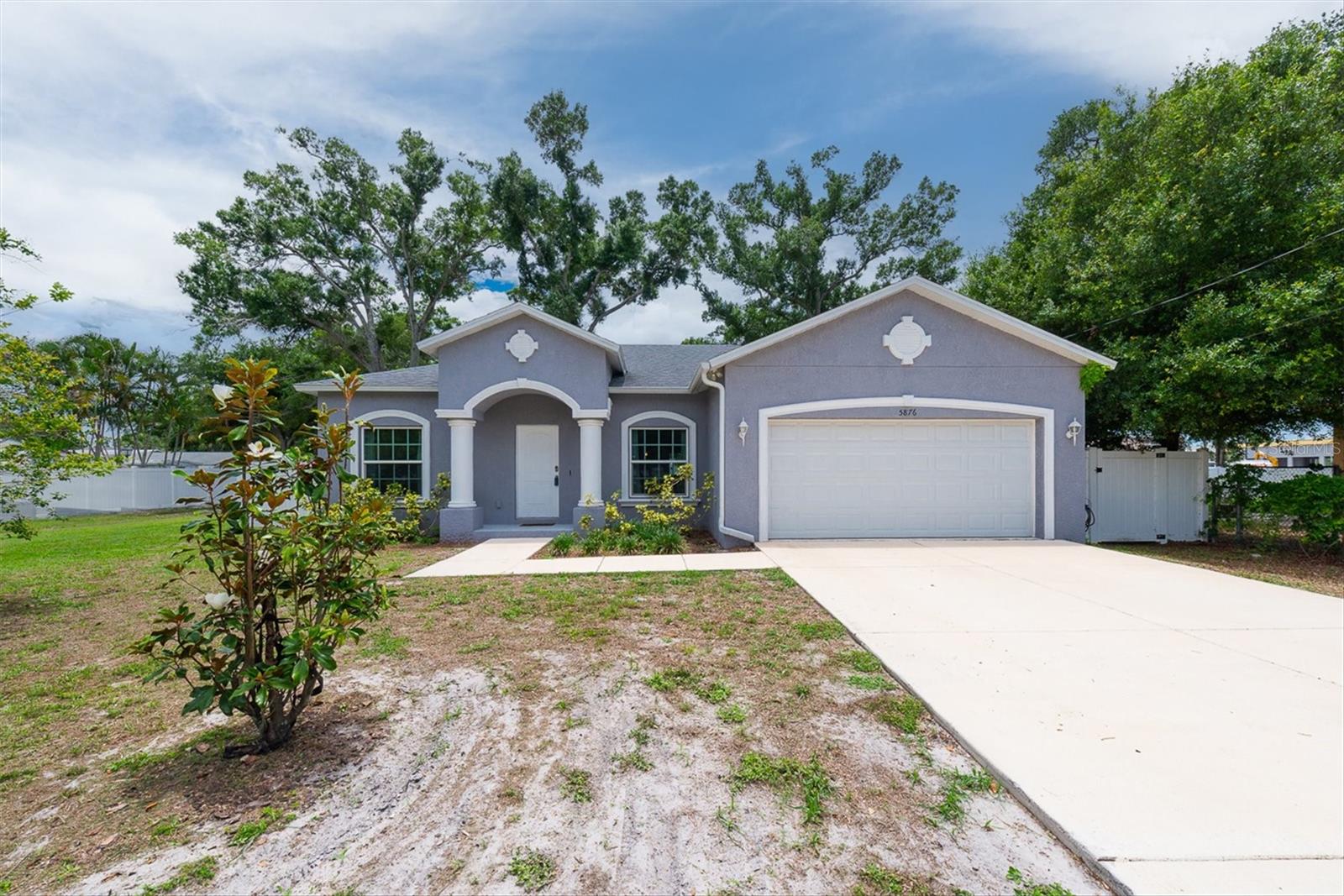 Single Family Residence em PINELLAS PARK, FL - Daniel Dourado