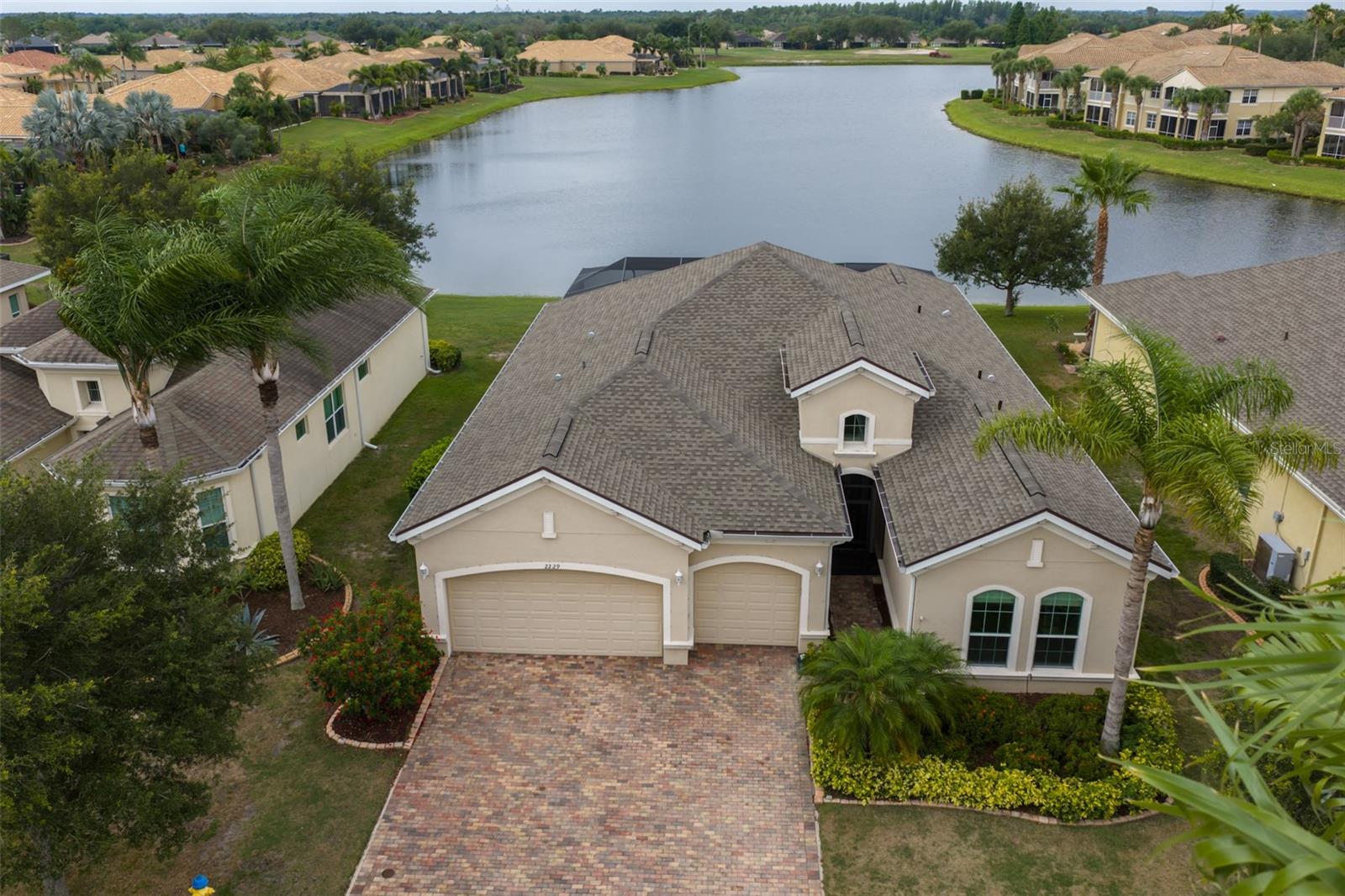 Single Family Residence in SUN CITY CENTER, FL - Daniel Dourado