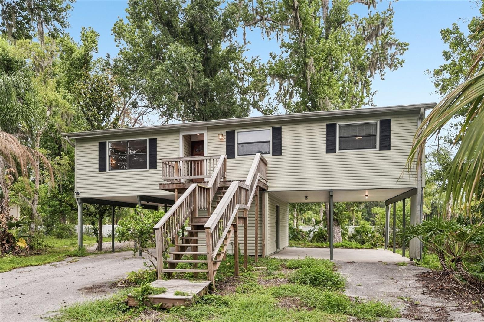 Single Family Residence em LUTZ, FL - Daniel Dourado