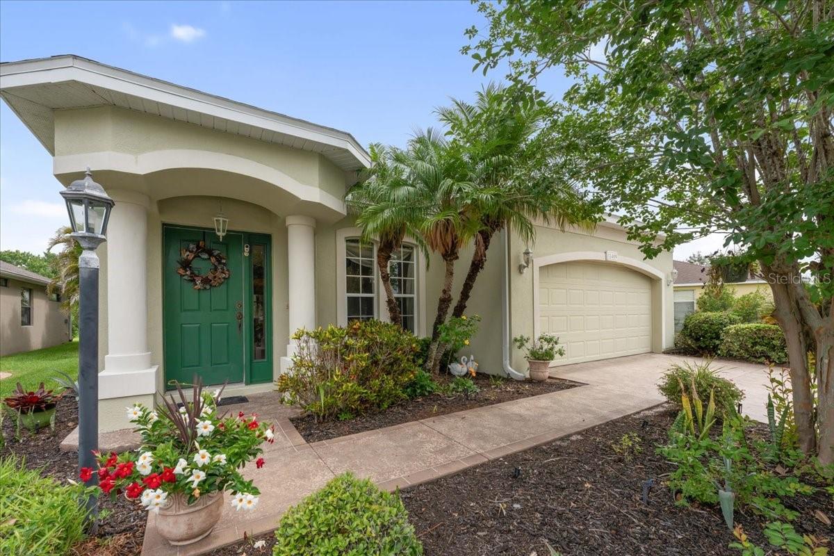 Single Family Residence in PARRISH, FL - Daniel Dourado