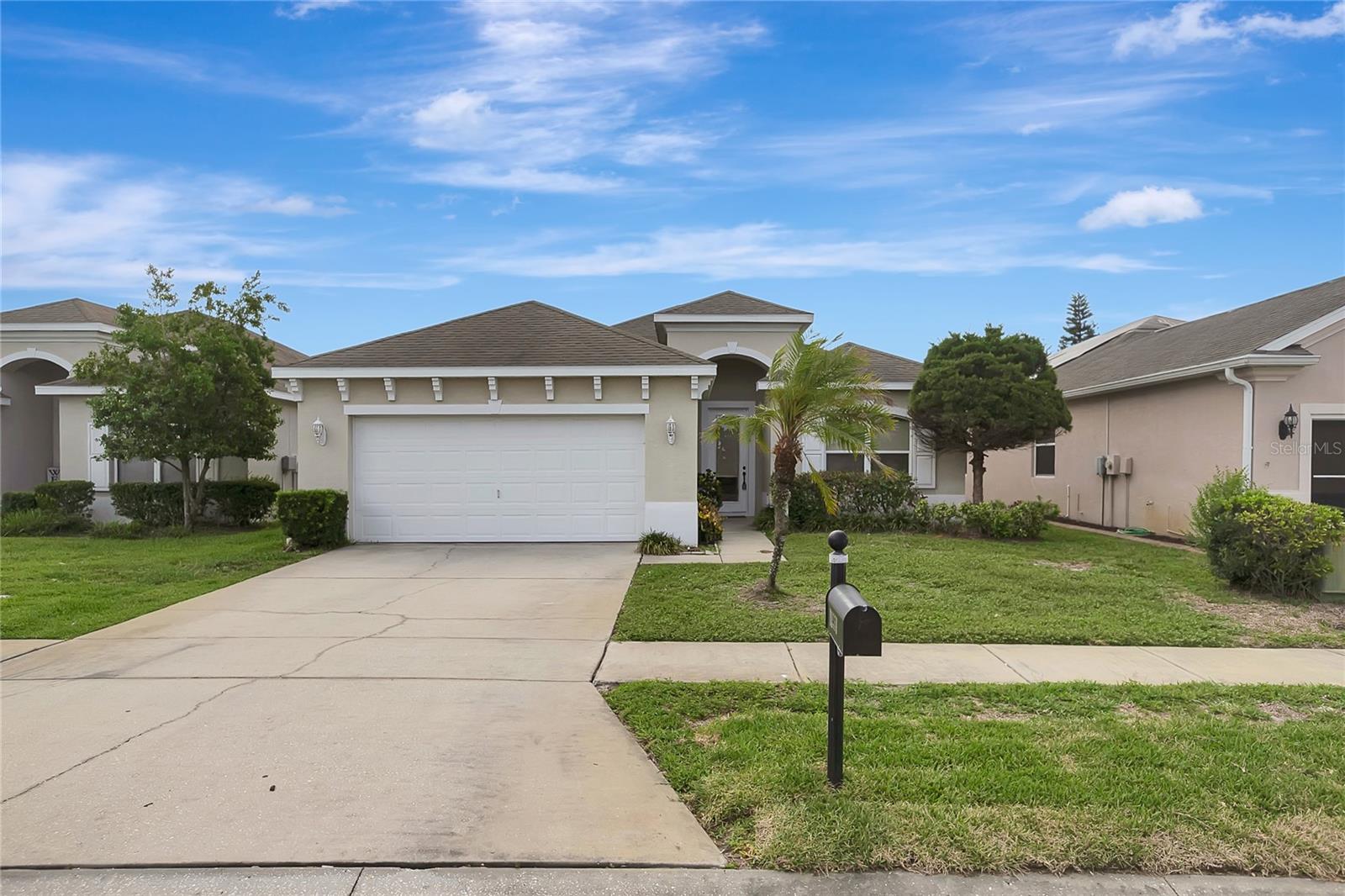 Single Family Residence in HUDSON, FL - Daniel Dourado