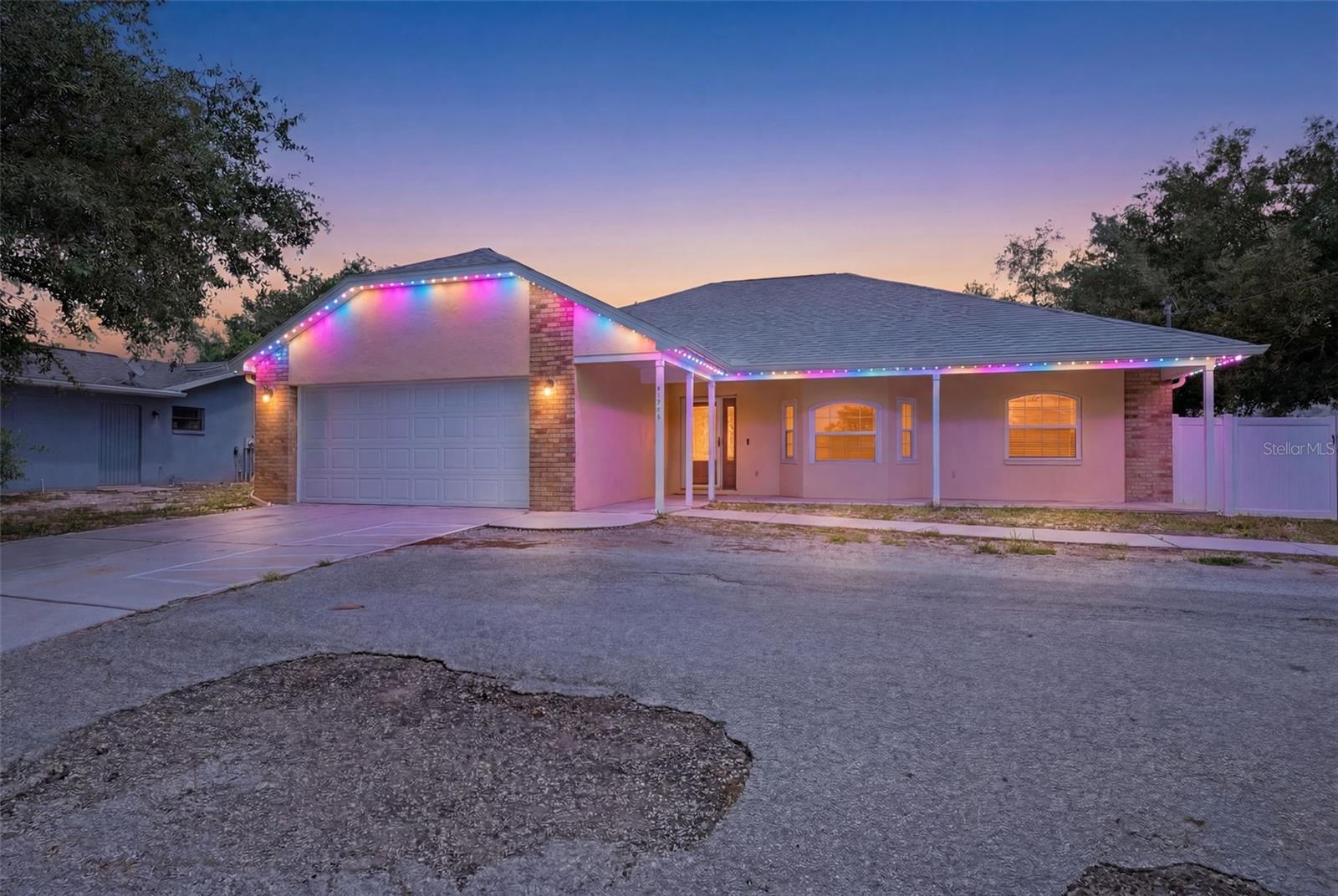 Single Family Residence em SPRING HILL, FL - Daniel Dourado