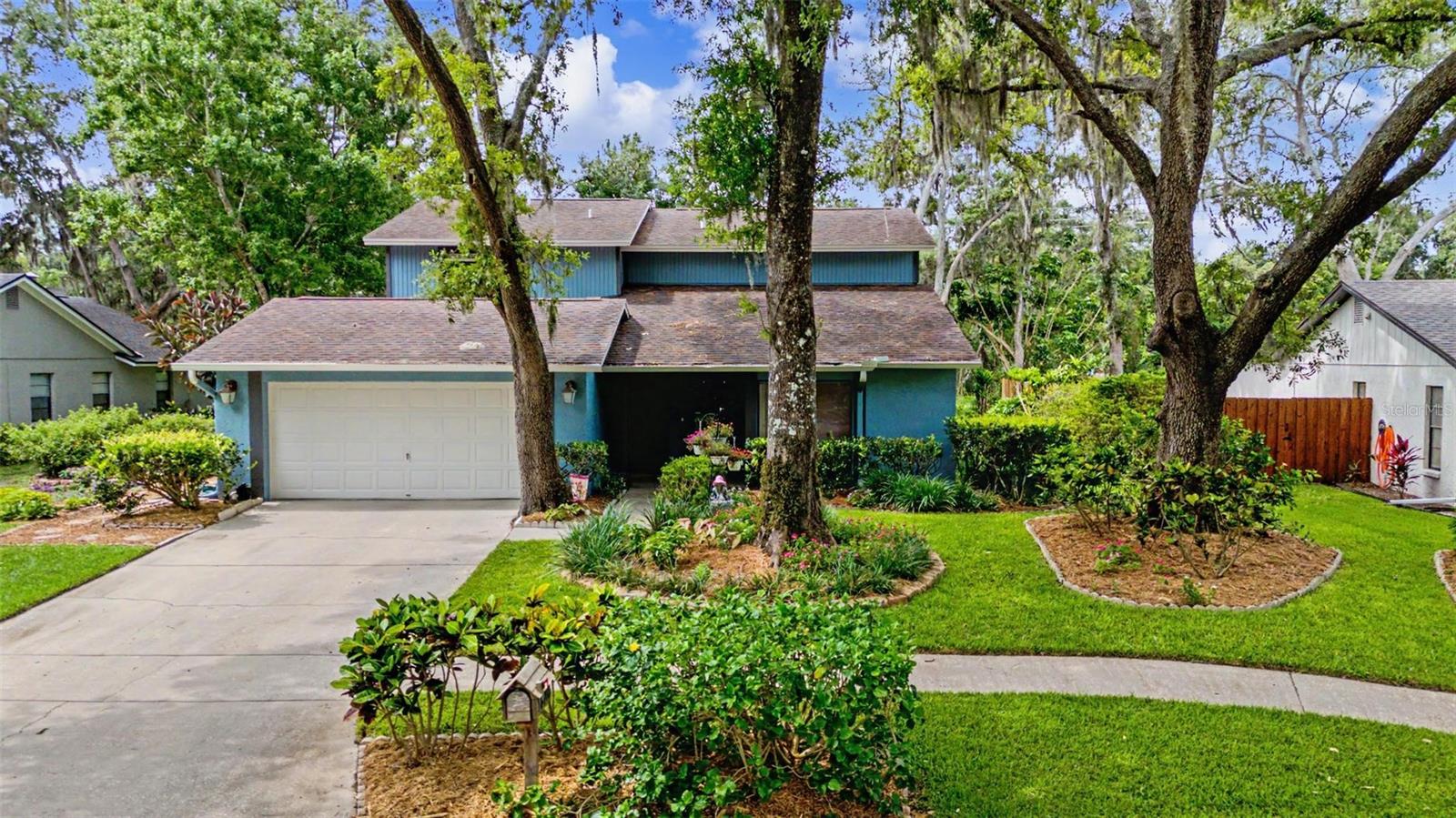 Single Family Residence in TAMPA, FL - Daniel Dourado