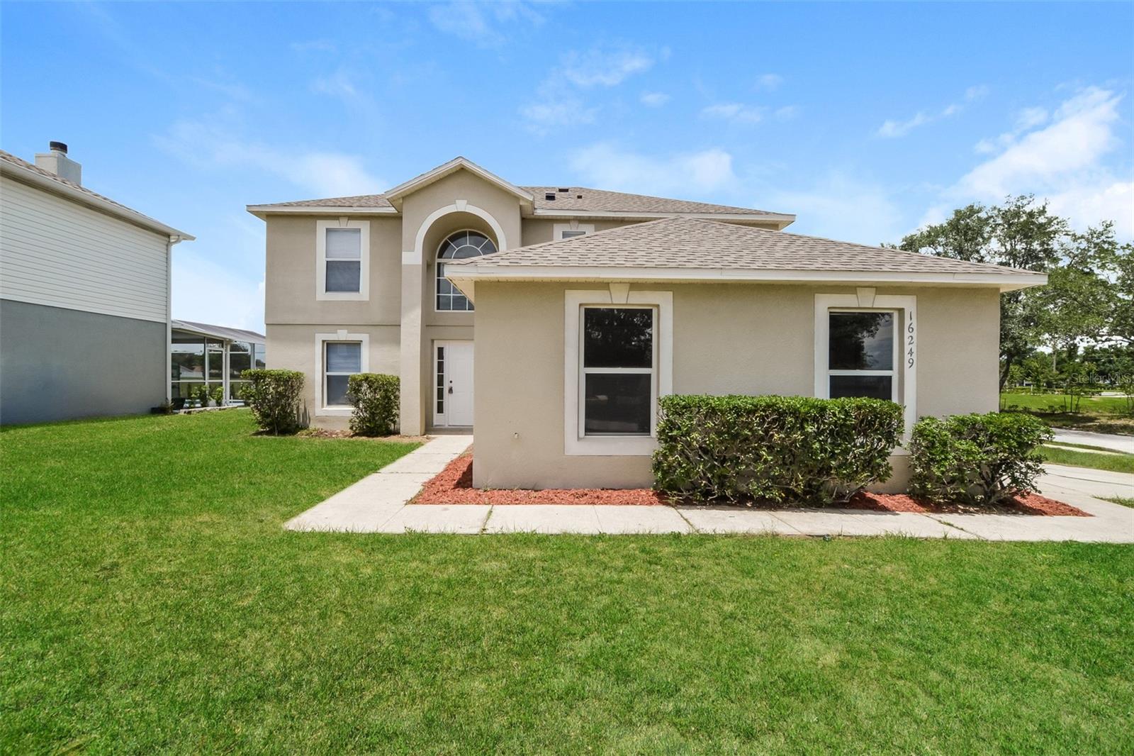 Single Family Residence in CLERMONT, FL - Daniel Dourado