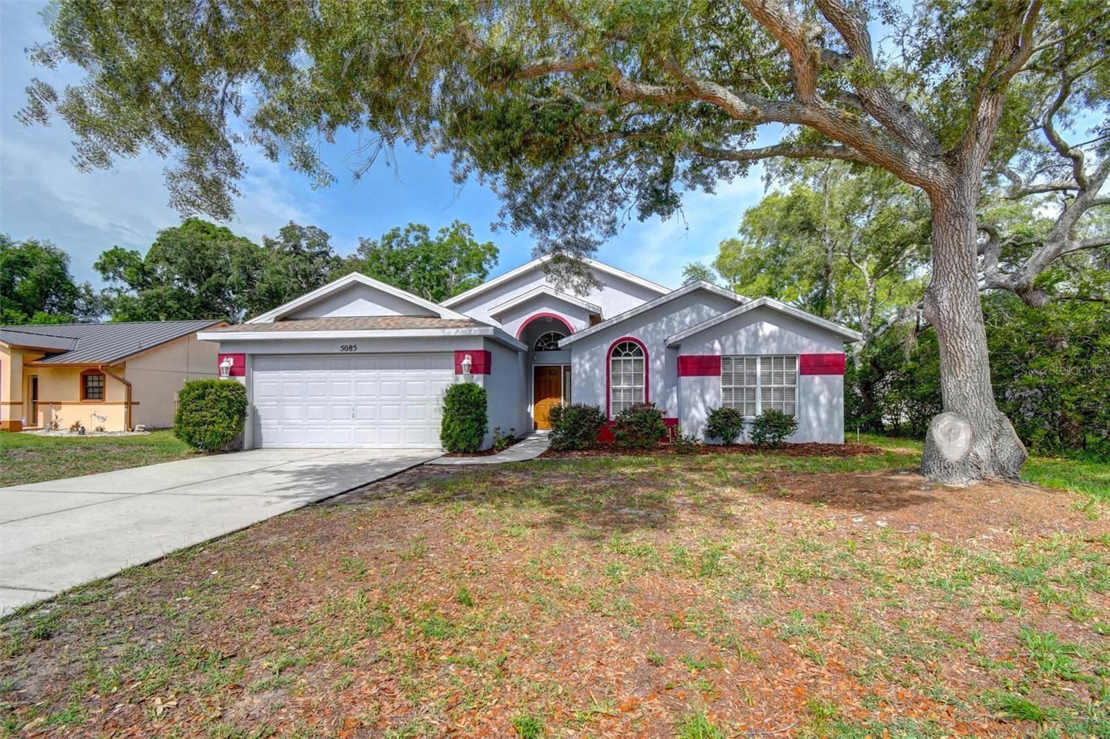Single Family Residence em SPRING HILL, FL - Daniel Dourado