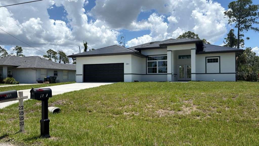 Single Family Residence in NORTH PORT, FL - Daniel Dourado