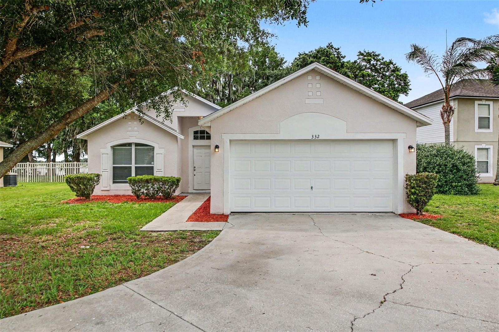 Single Family Residence em SANFORD, FL - Daniel Dourado