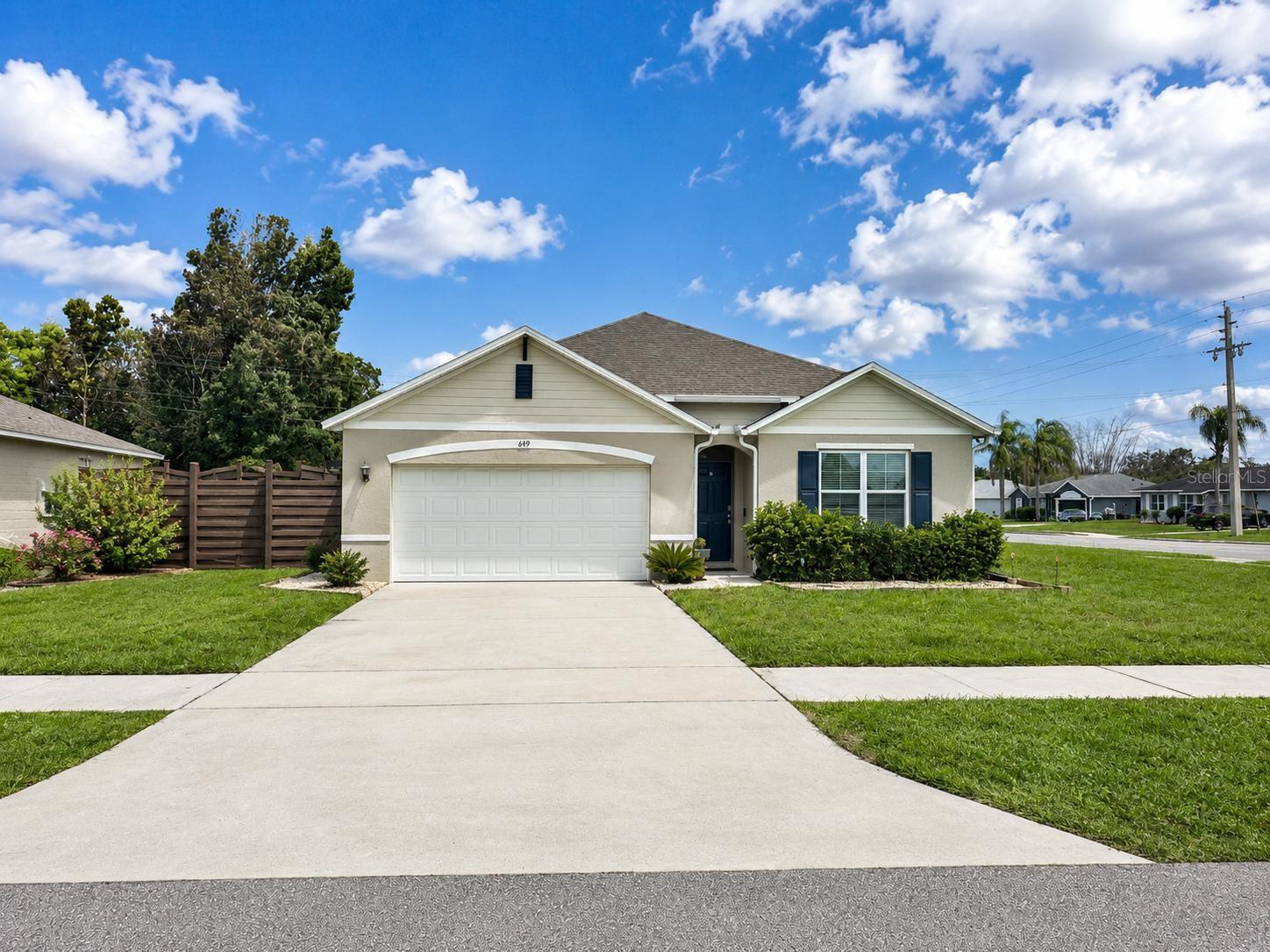 Single Family Residence em DELTONA, FL - Daniel Dourado