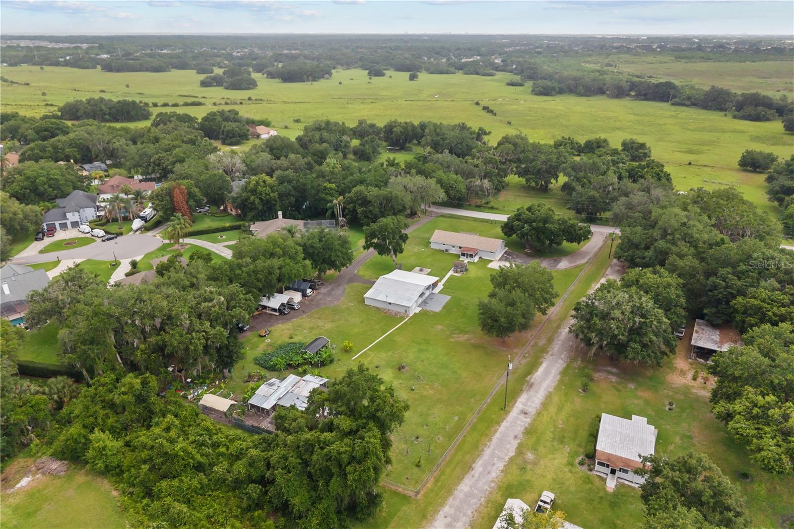 Single Family Residence in KISSIMMEE, FL - Daniel Dourado